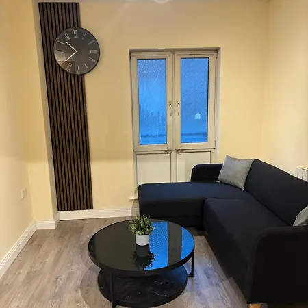 Проживание в семье Super Location Private R3 Дублин